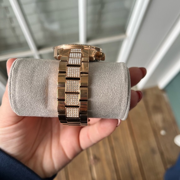 NWT Michael Kors Rose Gold Watch - Picture 9 of 10